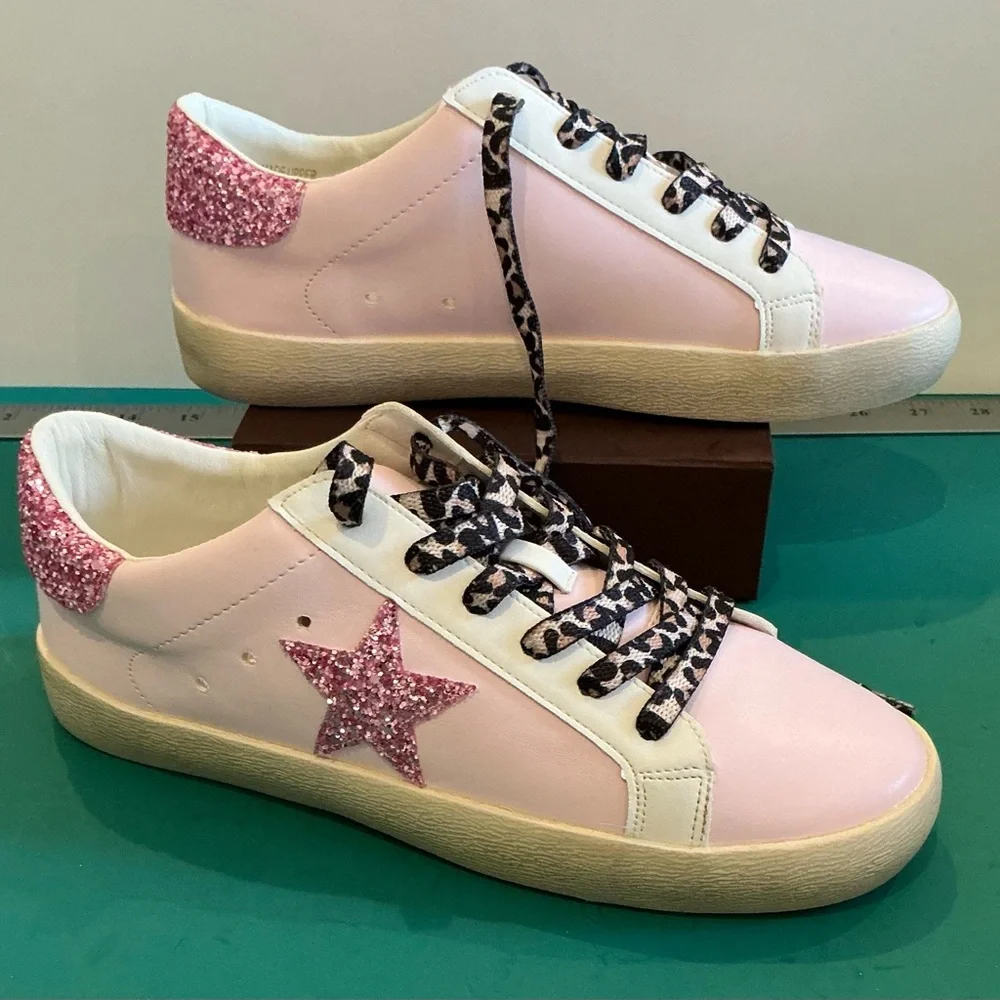 NWOB Mi.Im Skylar Pink and White Women's Sneakers Size 7.5 - Picture 2 of 9